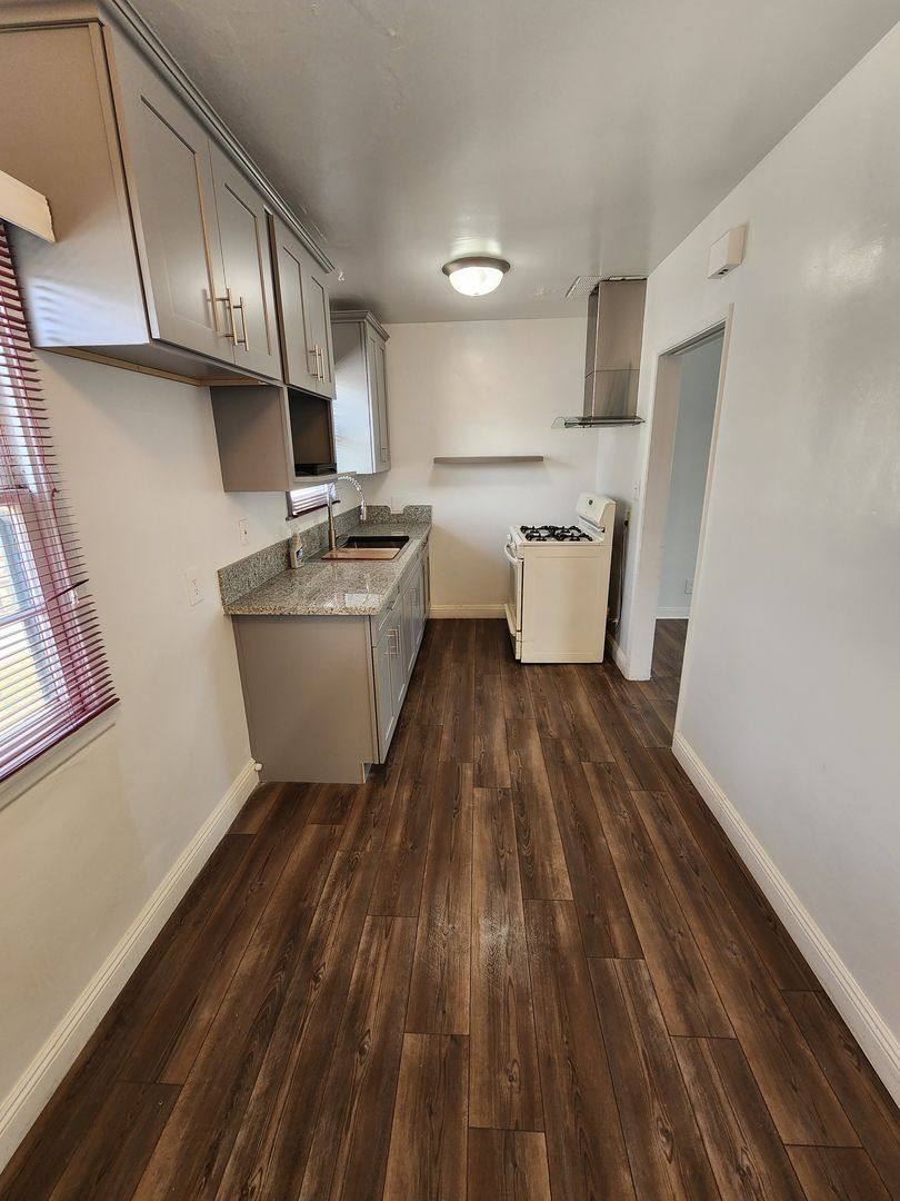 Apartment for rent at 260 W 18th St, San Bernardino, CA 92405