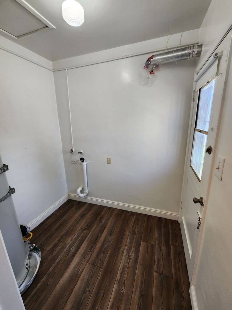 Apartment for rent at 260 W 18th St, San Bernardino, CA 92405