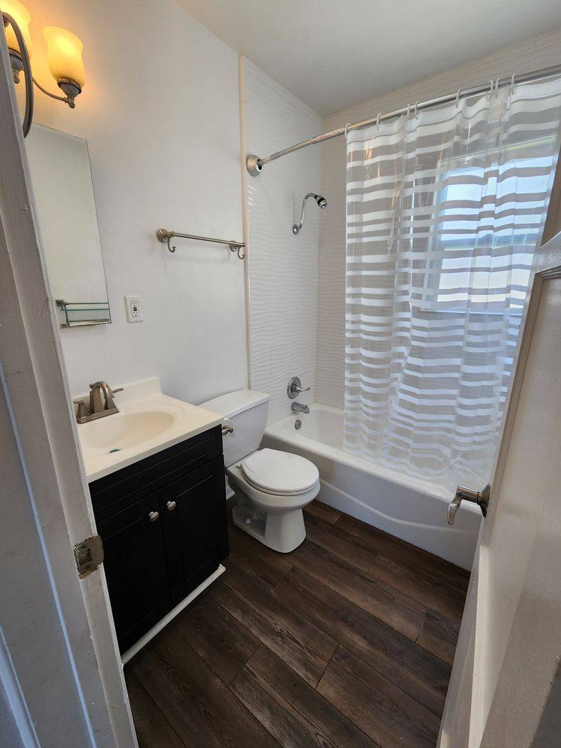 Apartment for rent at 260 W 18th St, San Bernardino, CA 92405
