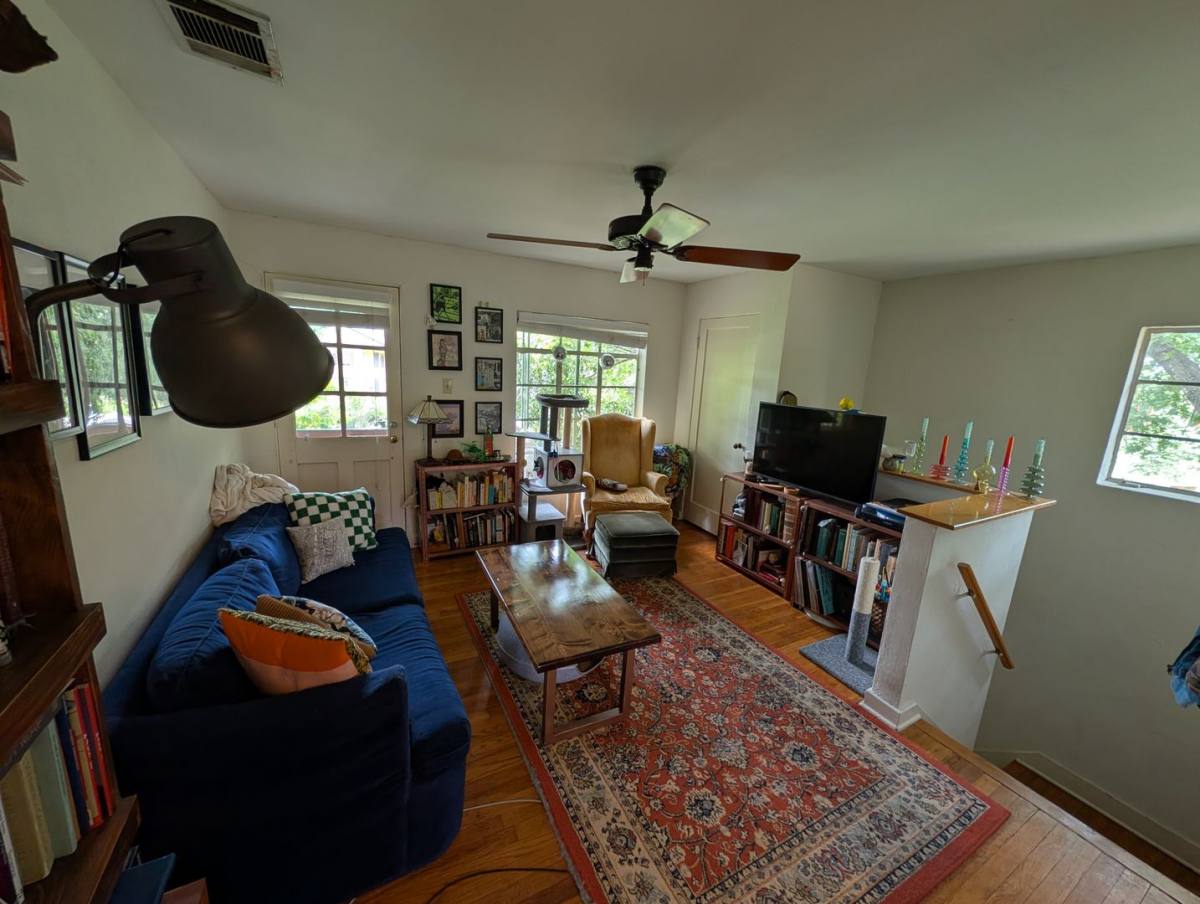 Apartment for rent at 1302 Kirkwood, Austin, TX 78722
