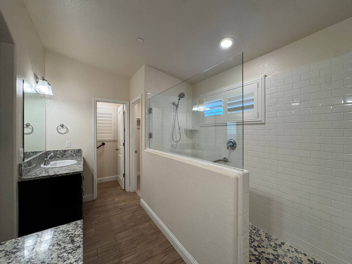 House for rent at 493 S Crescent Lane, Madera, CA 93636