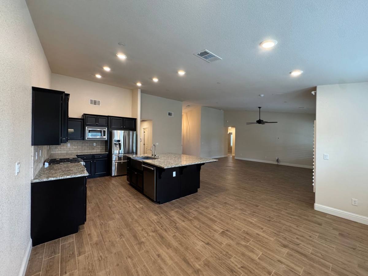 House for rent at 493 S Crescent Lane, Madera, CA 93636