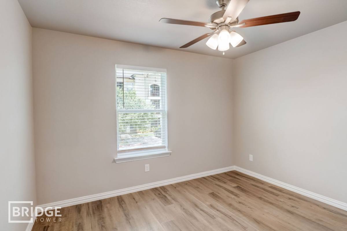 Townhouse for rent at 1016 E Golden Lane, Burleson, TX 76028