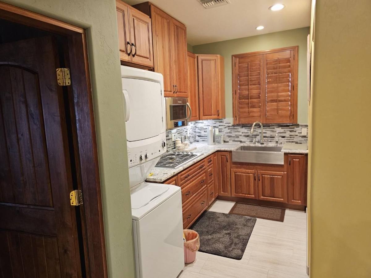 Townhouse for rent at 7040 N Montecatina Dr #GUEST, Tucson, AZ 85704