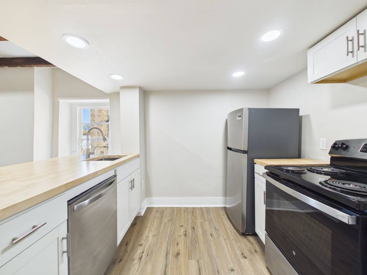 Apartment for rent at 5283 Germantown Ave, Philadelphia, PA 19144