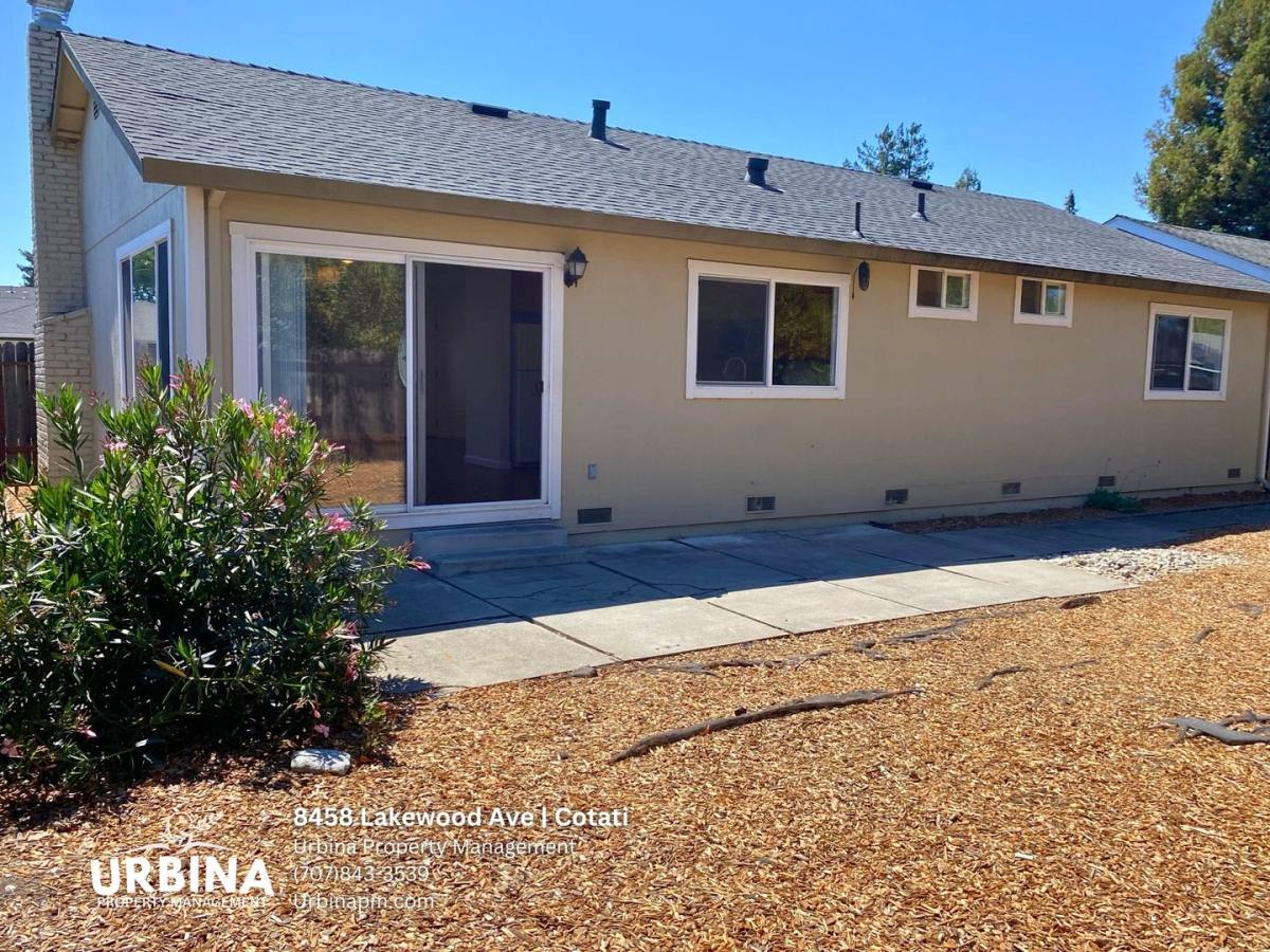 House for rent at 8458 Lakewood Ave, Cotati, CA 94931
