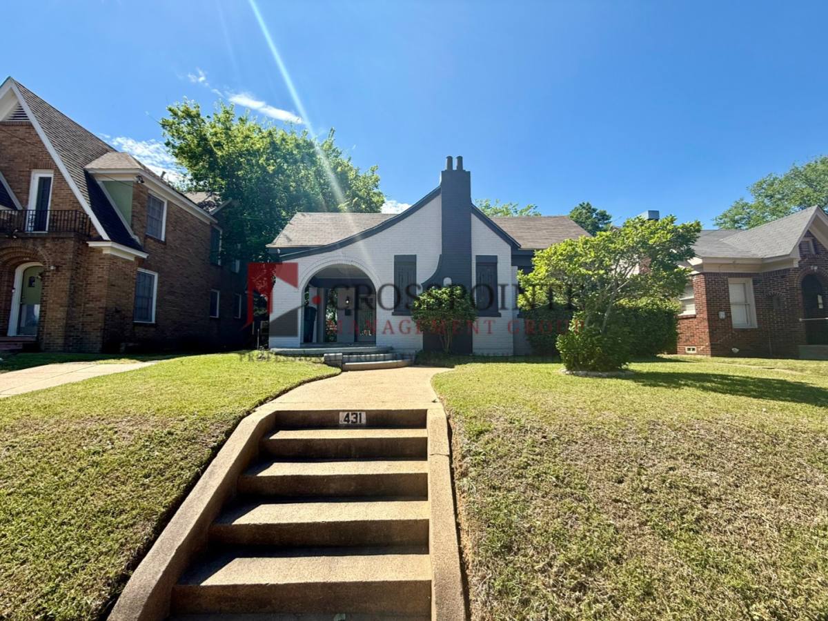 House for rent at 431 S College Ave, Tyler, TX 75702