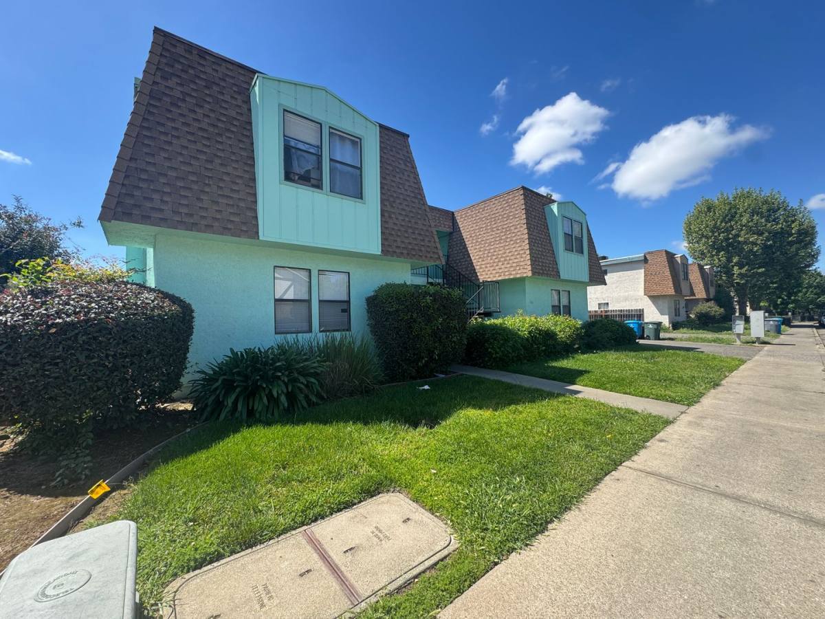 Apartment for rent at 1120 Melton Dr, Yuba City, CA 95991