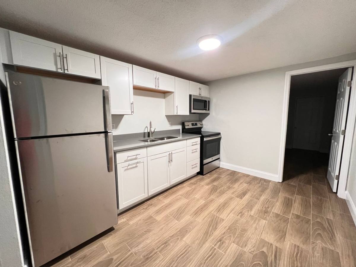 Apartment for rent at 59th Ave Circle E, Bradenton, FL 34203