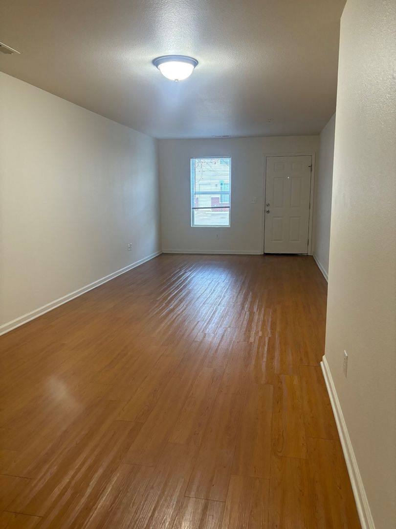 Apartment for rent at 1952 Colts Lane, Evansville, IN 47714