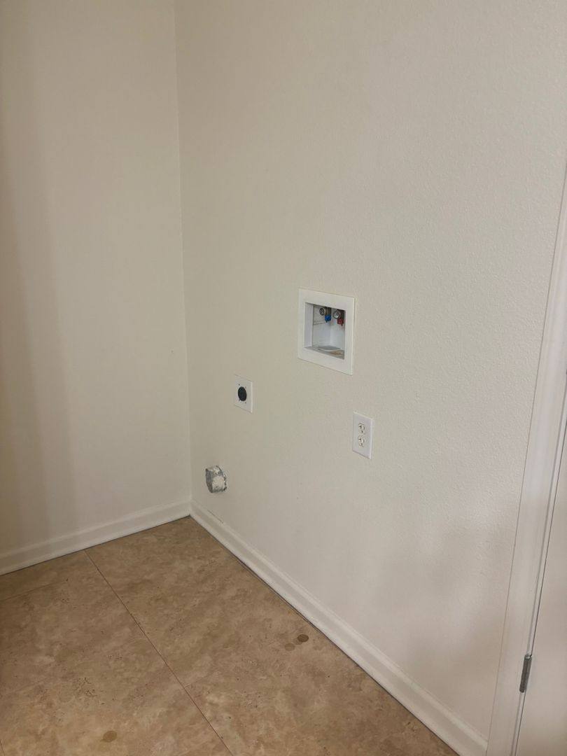 Apartment for rent at 1952 Colts Lane, Evansville, IN 47714