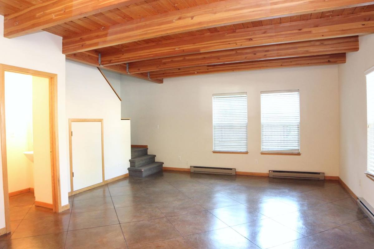 Townhouse for rent at 209 W Mulberry St, Fort Collins, CO 80521