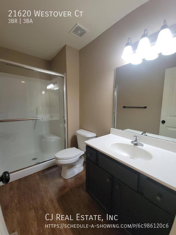 Townhouse for rent at 21620 Westover Court, Peculiar, MO 64078