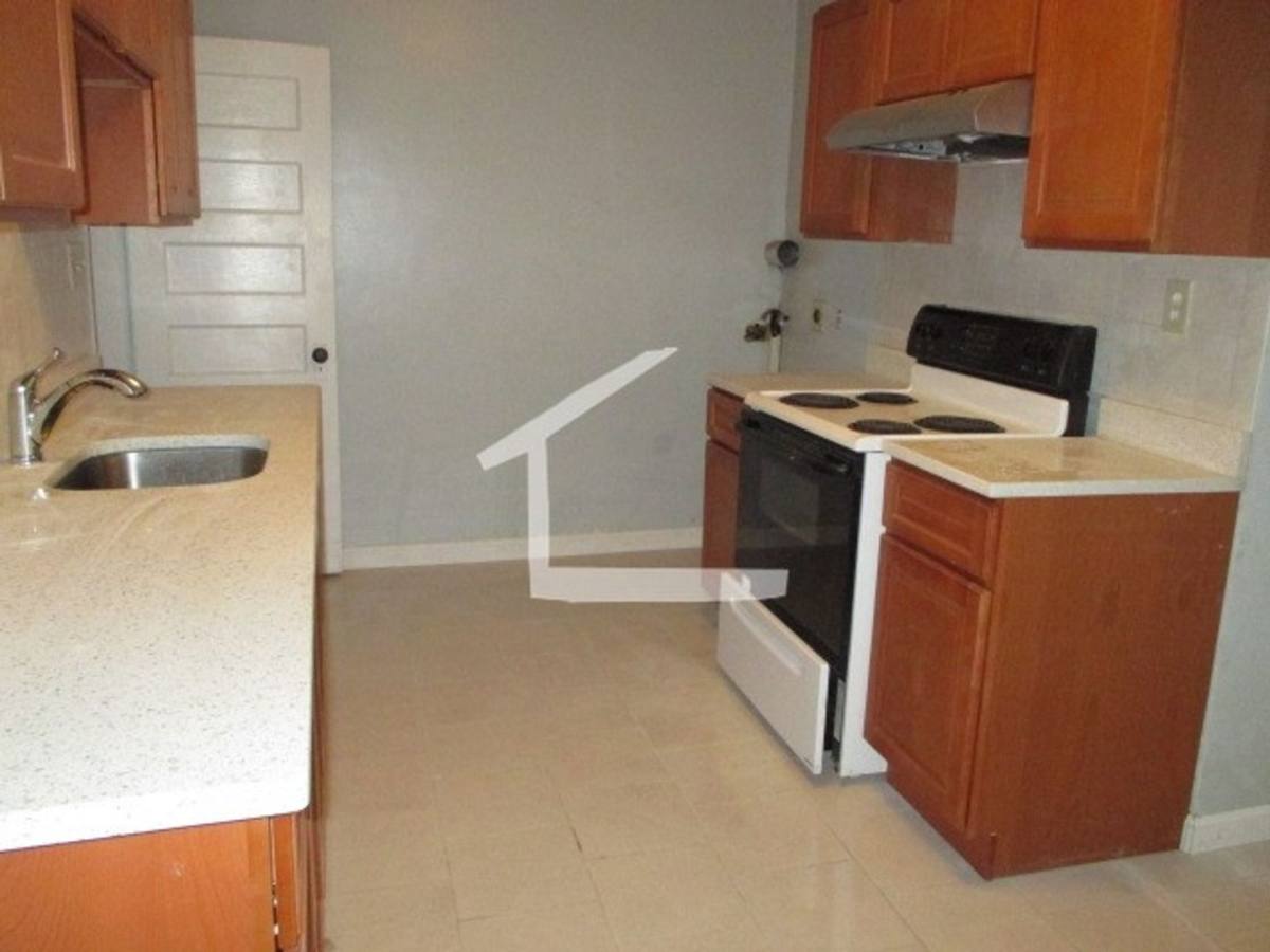 Apartment for rent at 1885 Beacon St #A2, Brookline, MA 02445
