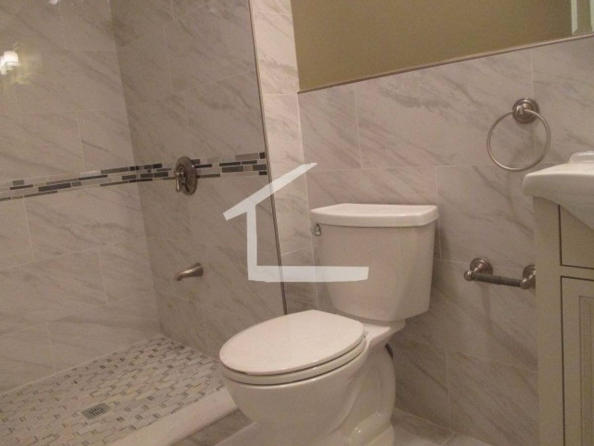 Apartment for rent at 1885 Beacon St #A2, Brookline, MA 02445