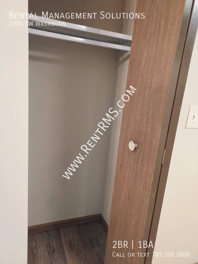 Apartment for rent at 1900 SW Washburn, Topeka, KS 66604