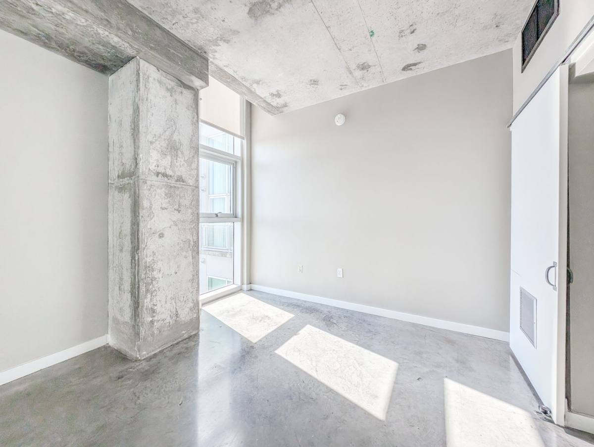House for rent at 2000 Bagby St, Houston, TX 77002