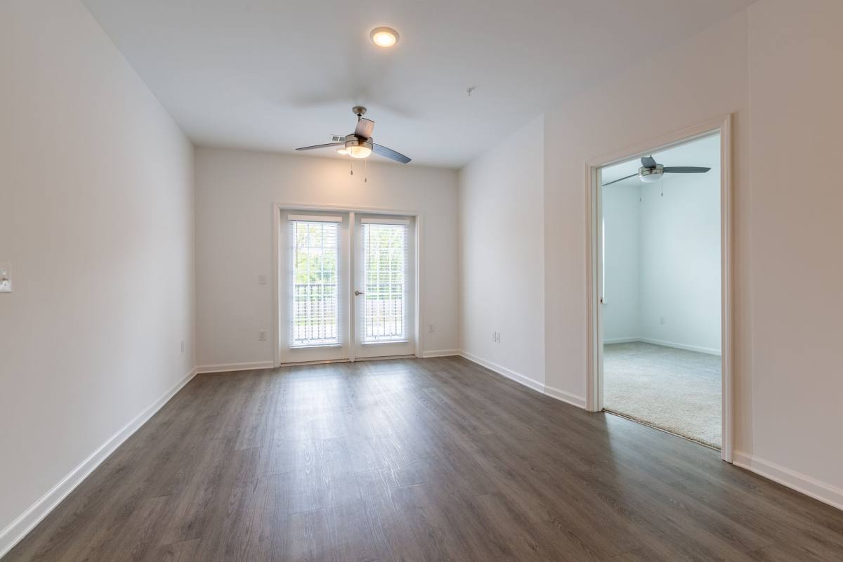 Apartment for rent at 10615 Steele Creek Rd, Charlotte, NC 28273