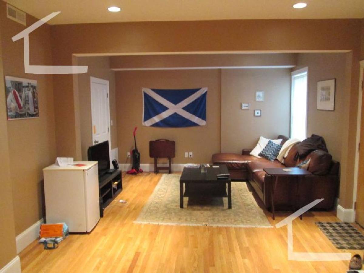 Apartment for rent at 1596 Beacon St #2, Brookline, MA 02446