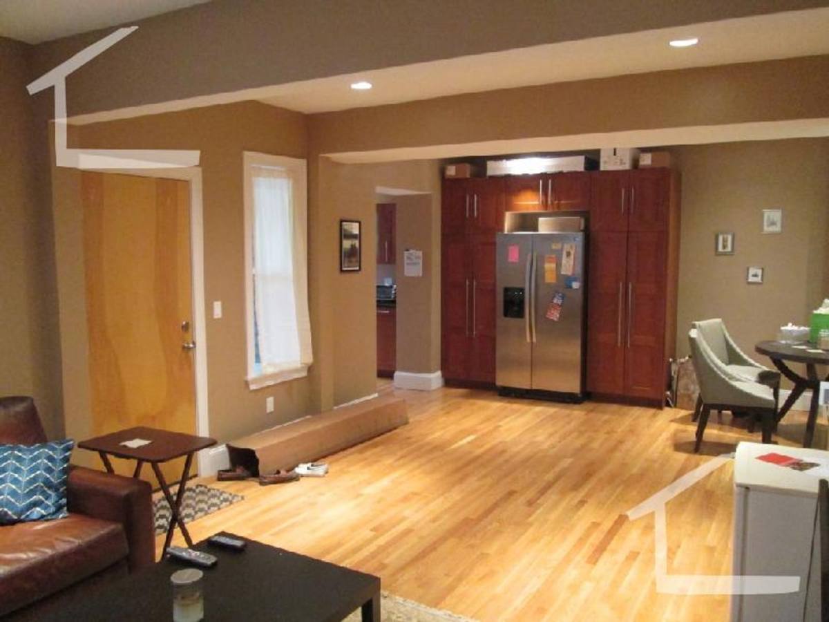 Apartment for rent at 1596 Beacon St #2, Brookline, MA 02446