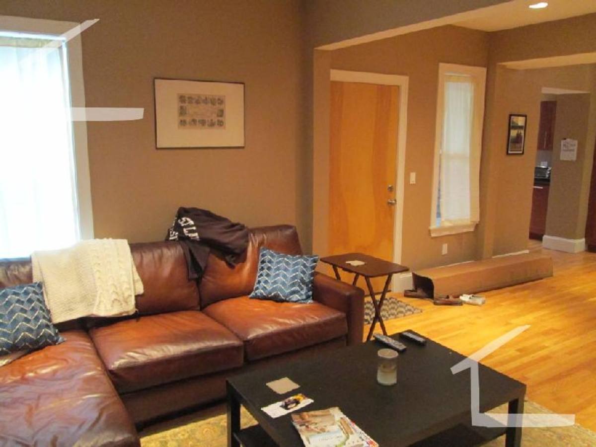 Apartment for rent at 1596 Beacon St #2, Brookline, MA 02446