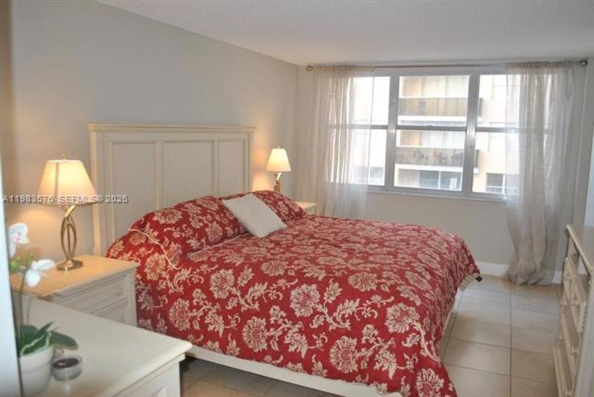 Apartment for rent at 6039 Collins Ave Appt, Miami Beach, FL 33140