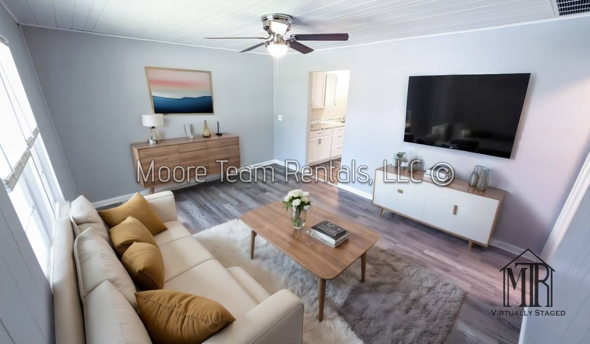 Apartment for rent at 1300 Hebron Rd, Hendersonville, NC 28739
