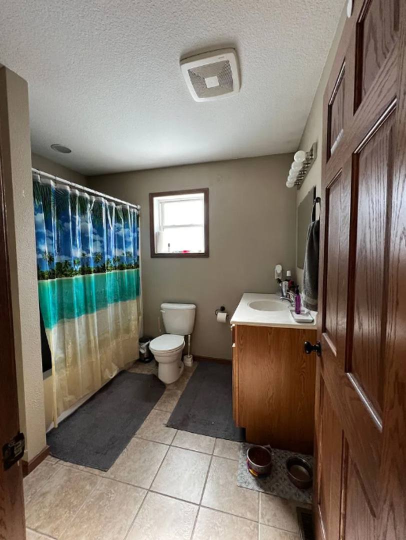 Apartment for rent at 216 James Ave, Mankato, MN 56001