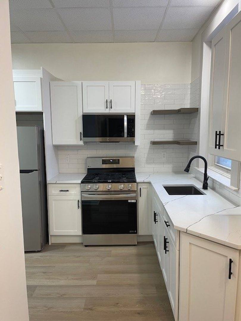 Apartment for rent at 110 Hamilton St, Bound Brook, NJ 08805