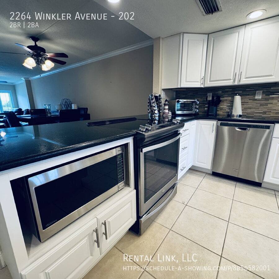Apartment for rent at 2264 Winkler Ave #202, Fort Myers, FL 33901