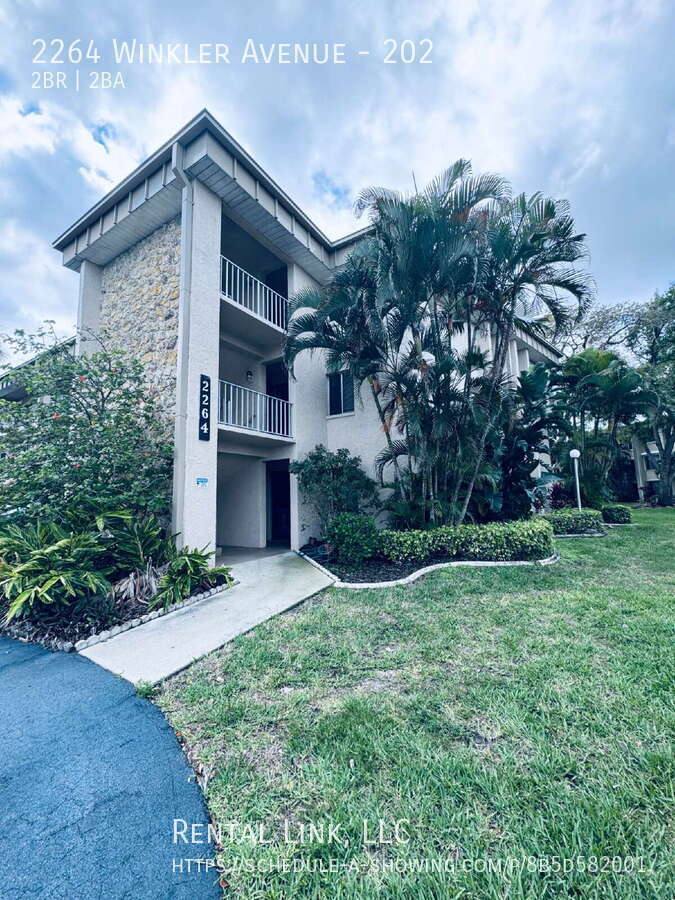 Apartment for rent at 2264 Winkler Ave #202, Fort Myers, FL 33901
