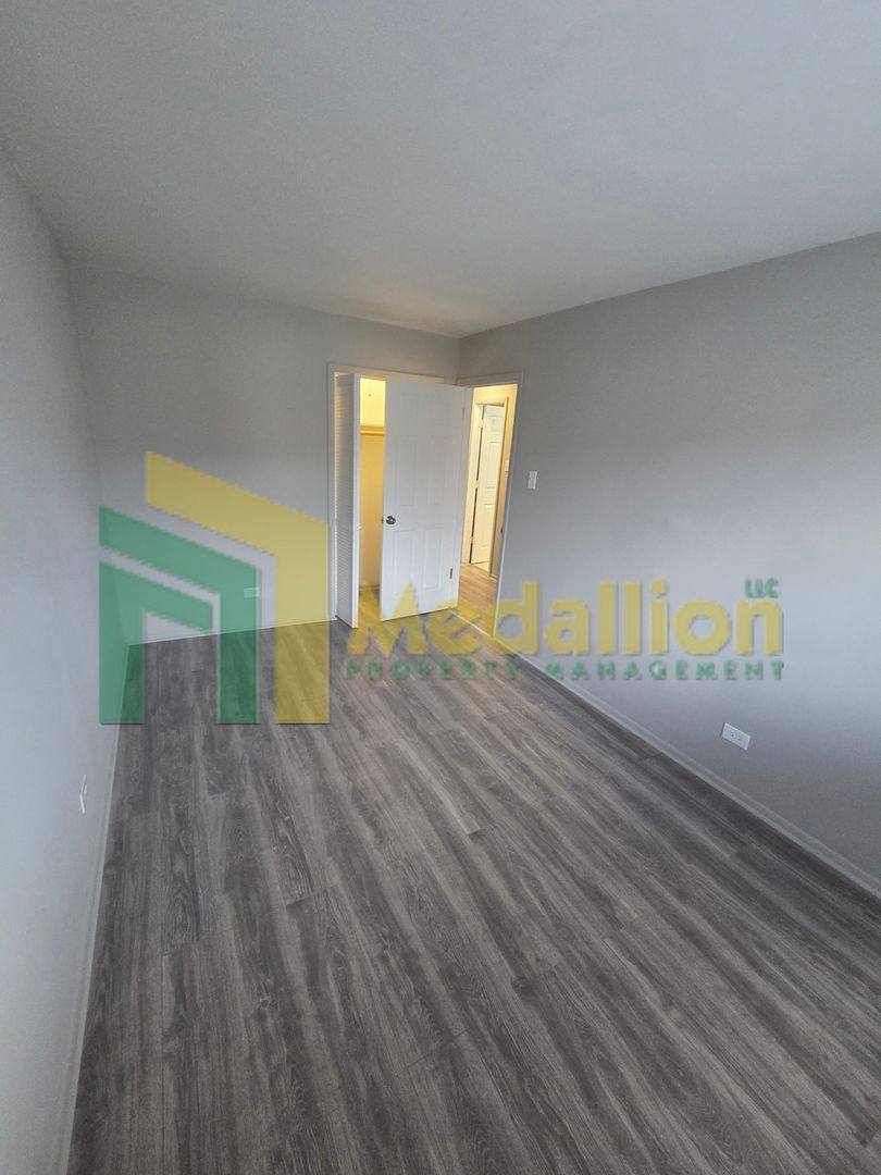 House for rent at 10635 S Cottage Grove Ave, Chicago, IL 60628