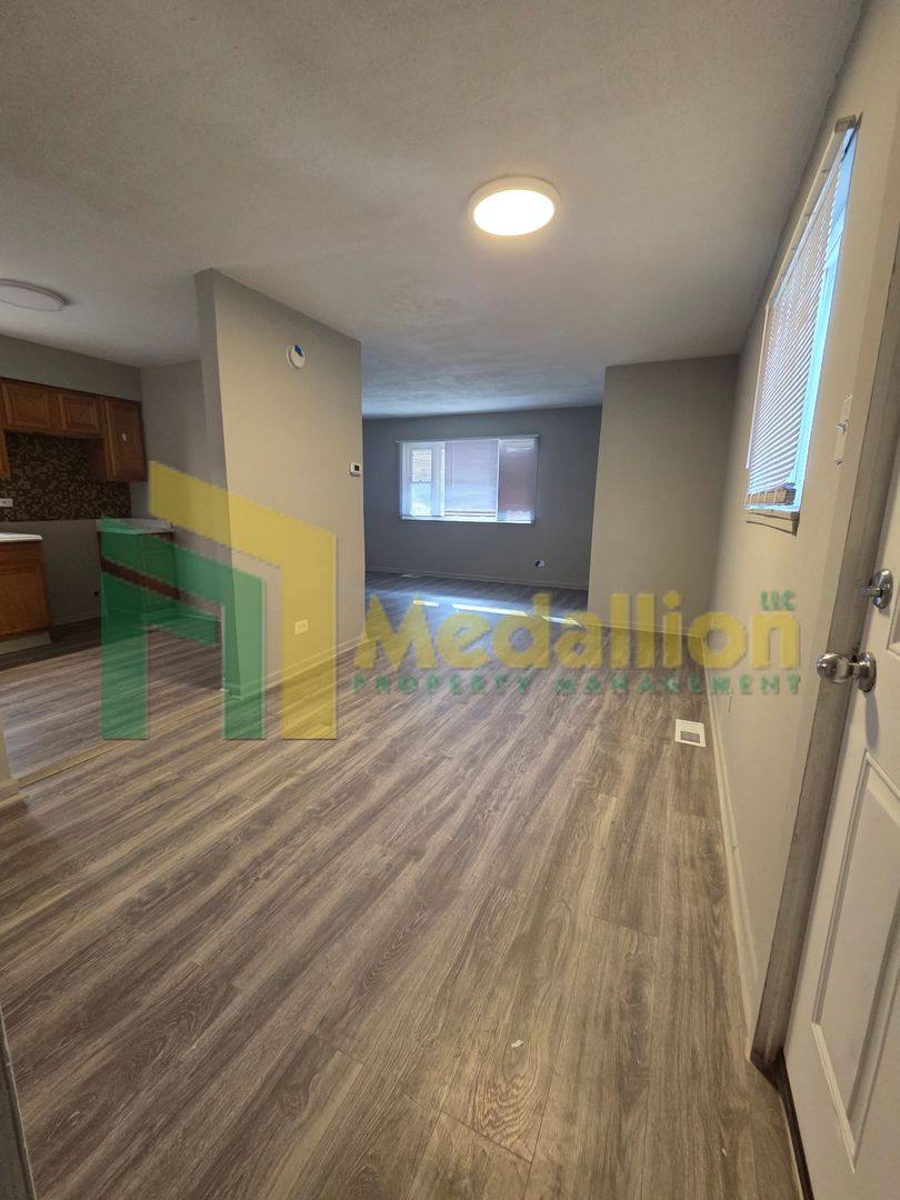 House for rent at 10635 S Cottage Grove Ave, Chicago, IL 60628