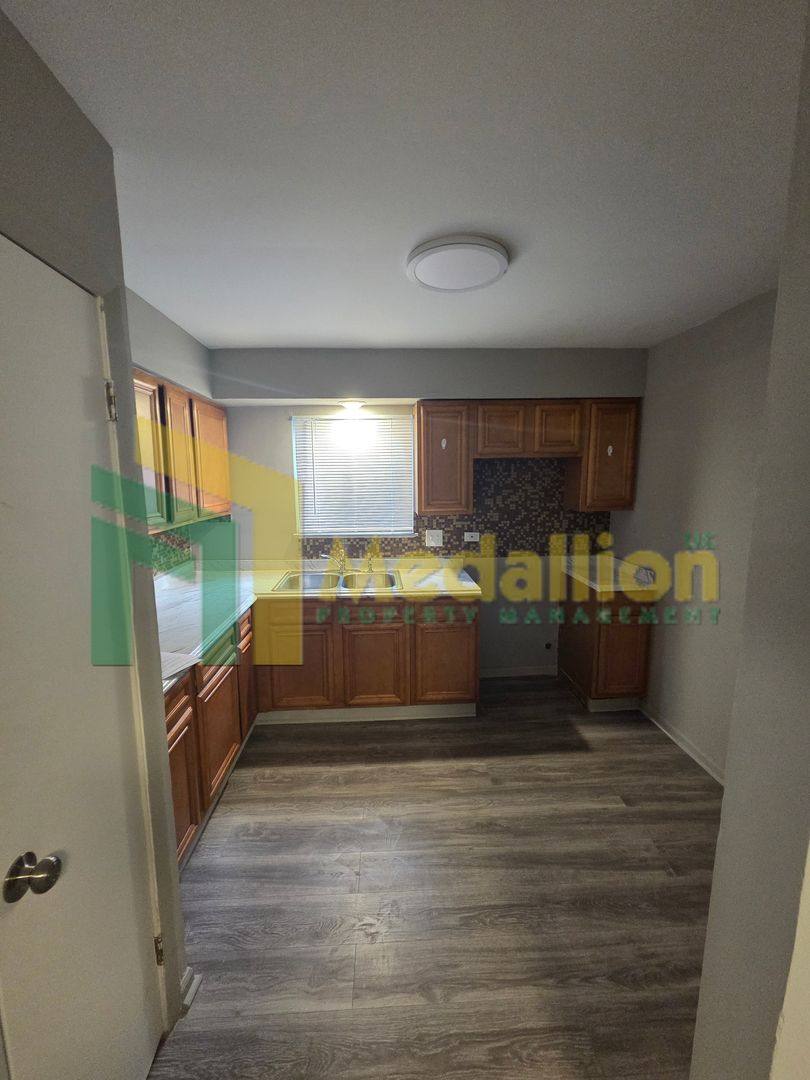 House for rent at 10635 S Cottage Grove Ave, Chicago, IL 60628