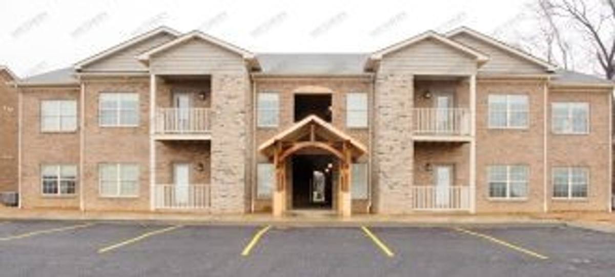 Apartment for rent at 311 Professional Park Dr, Glasgow, KY 42141