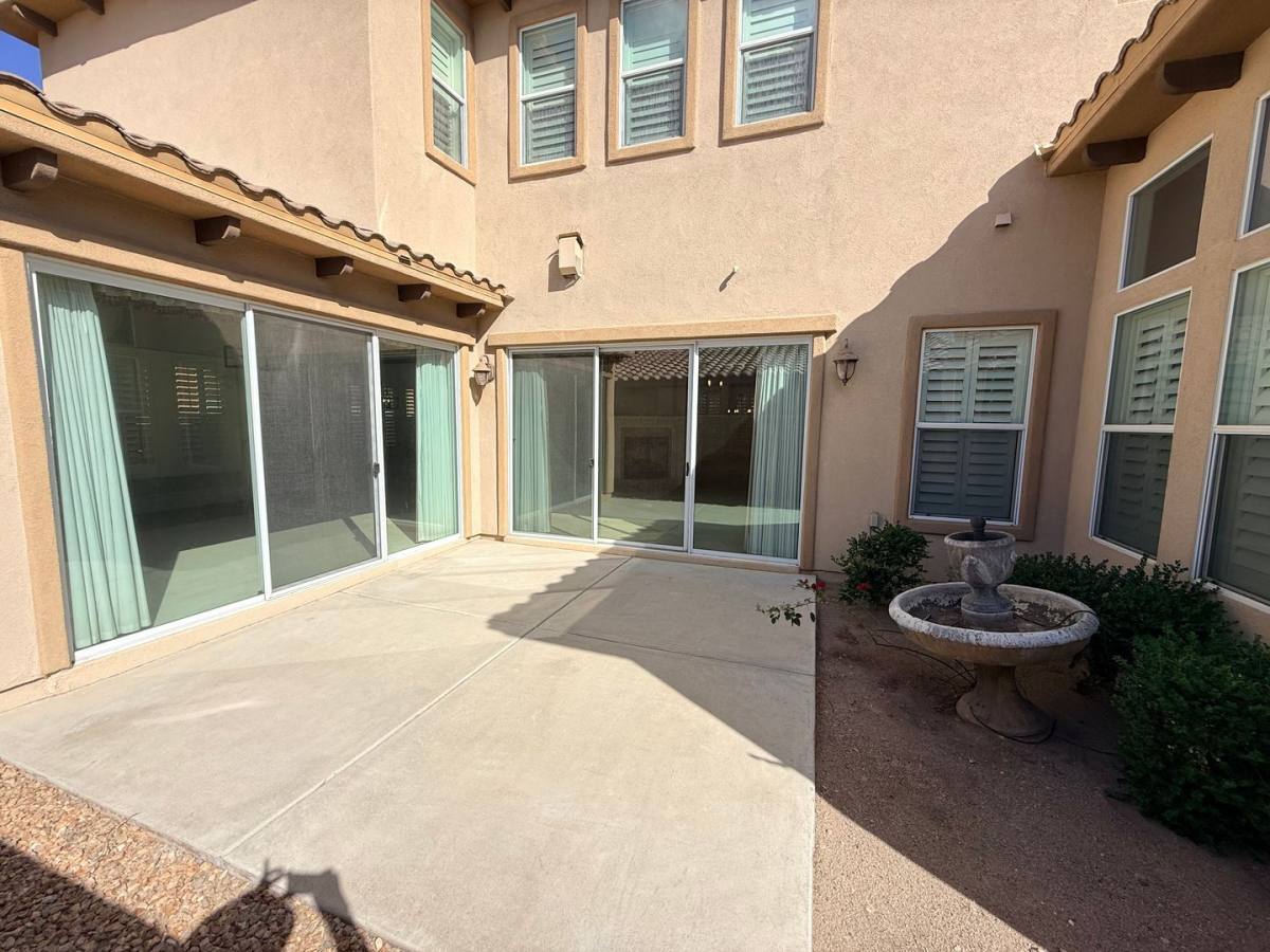 House for rent at 464 Via Palermo Dr, Henderson, NV 89011