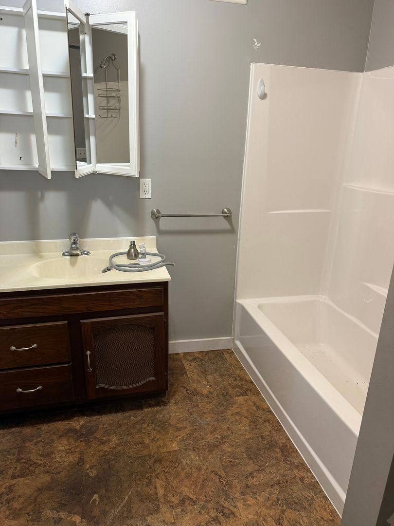 338 1st St, Johnstown, PA 15909 - Apartment for Rent - Image 4