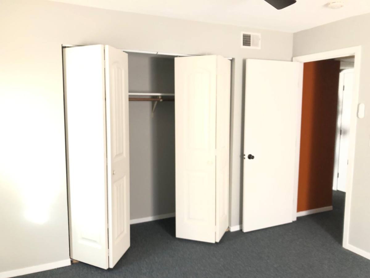 Apartment for rent at 1901 Tracy Dr W, Bloomington, IL 61704