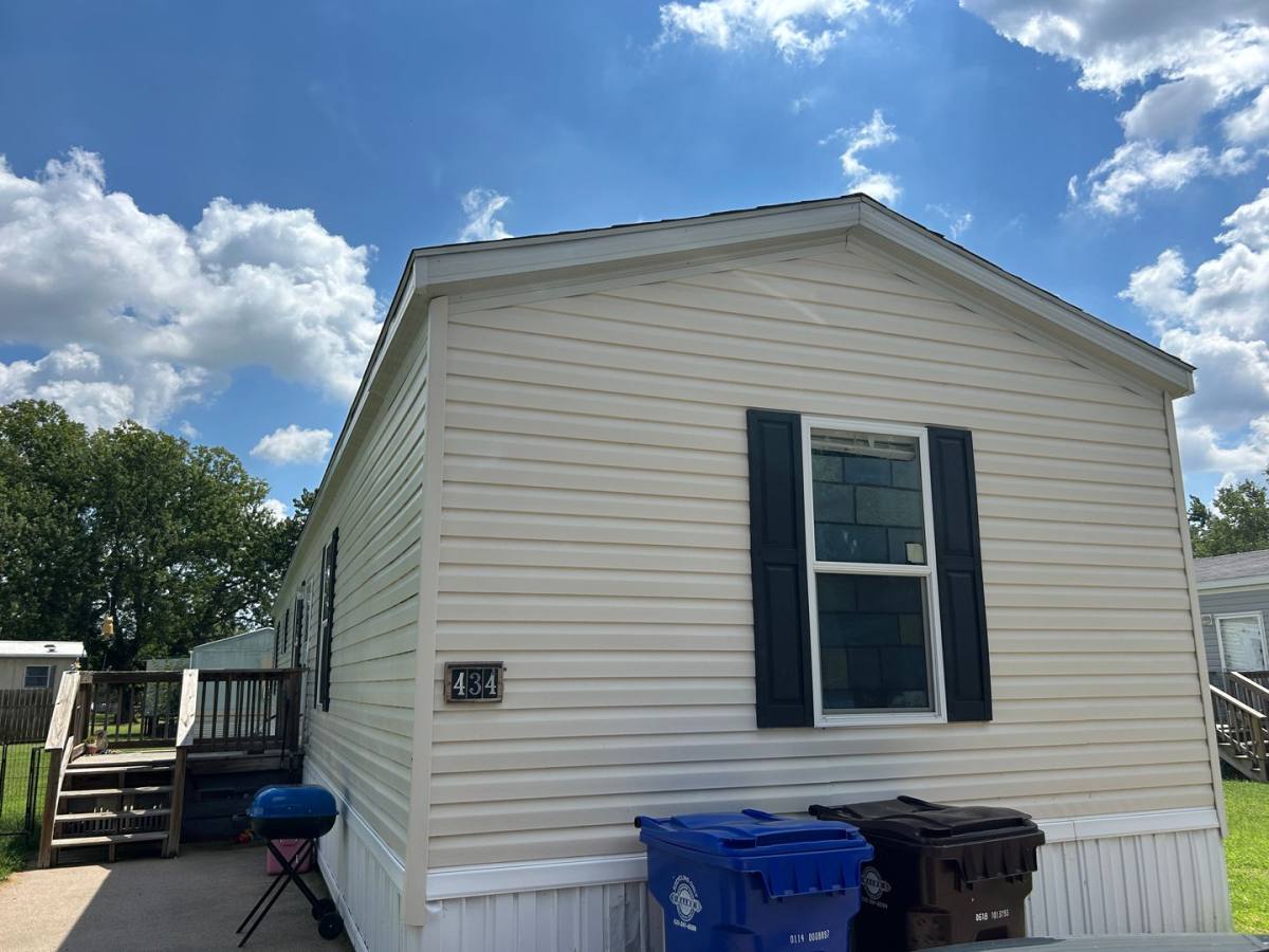 Apartment for rent at 1909 Millers Lane, McPherson, KS 67460