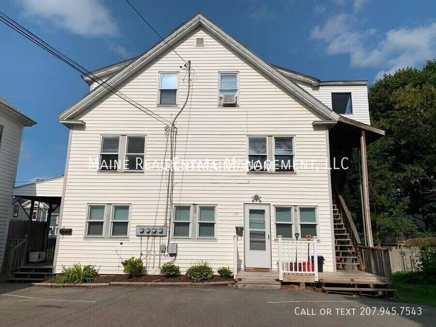 Apartment for rent at 12 Stone St #1A, Brewer, ME 04412