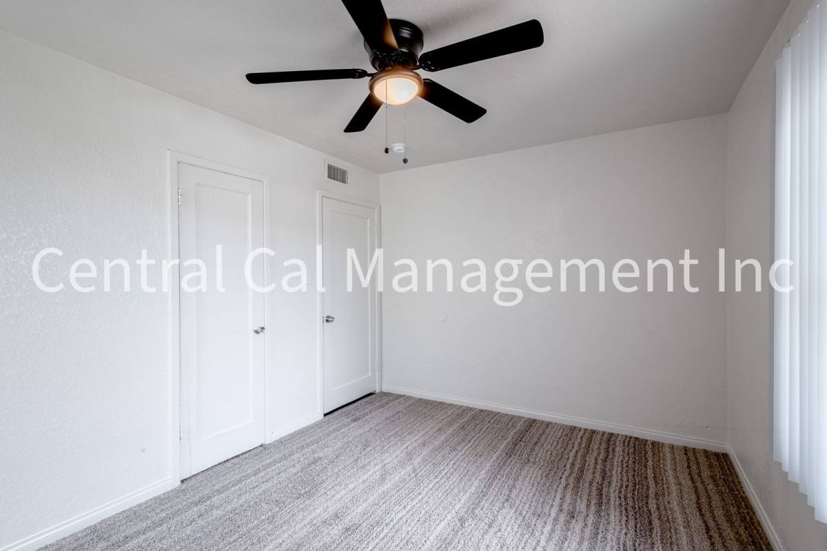 House for rent at 128 U St, Bakersfield, CA 93304