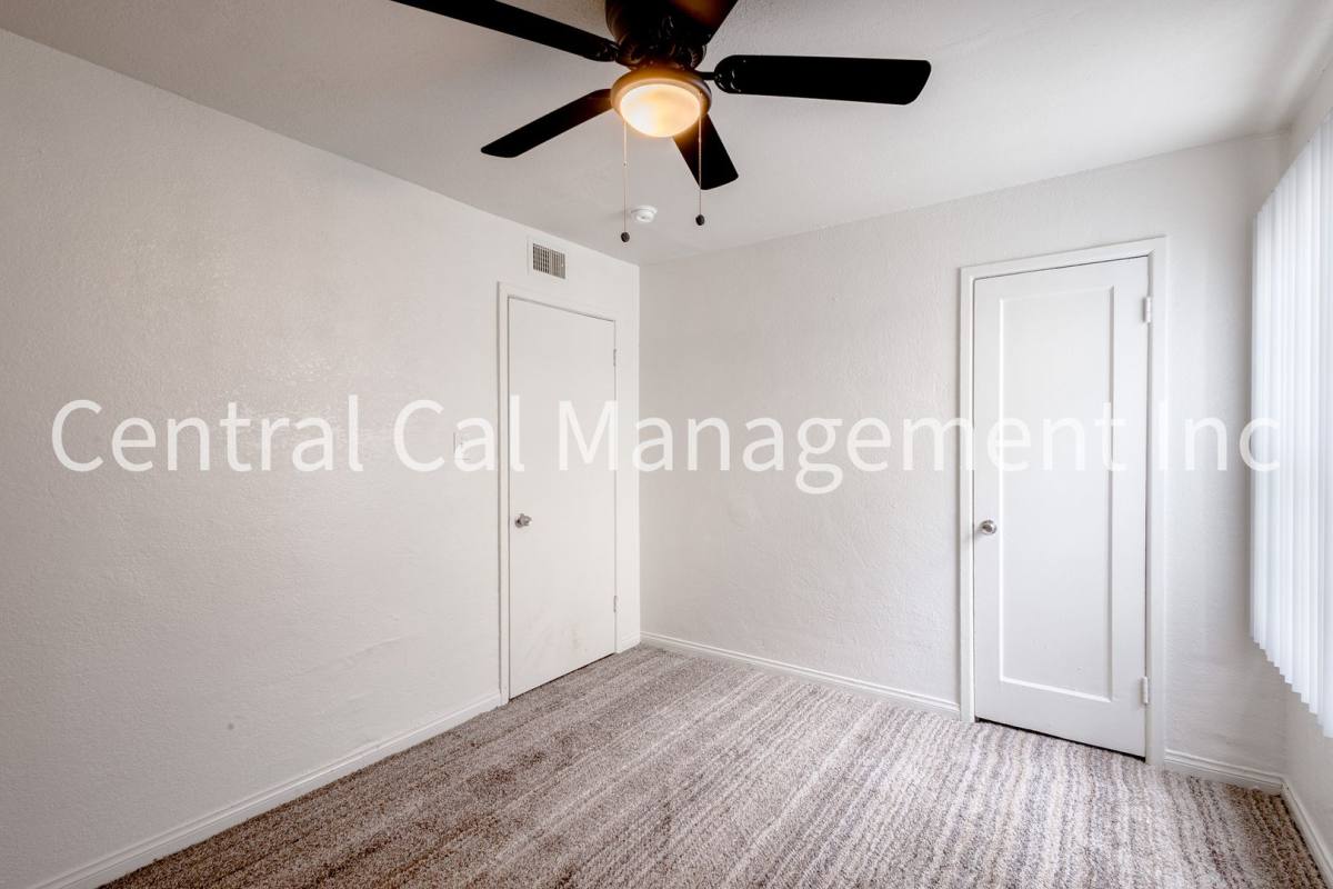 House for rent at 128 U St, Bakersfield, CA 93304