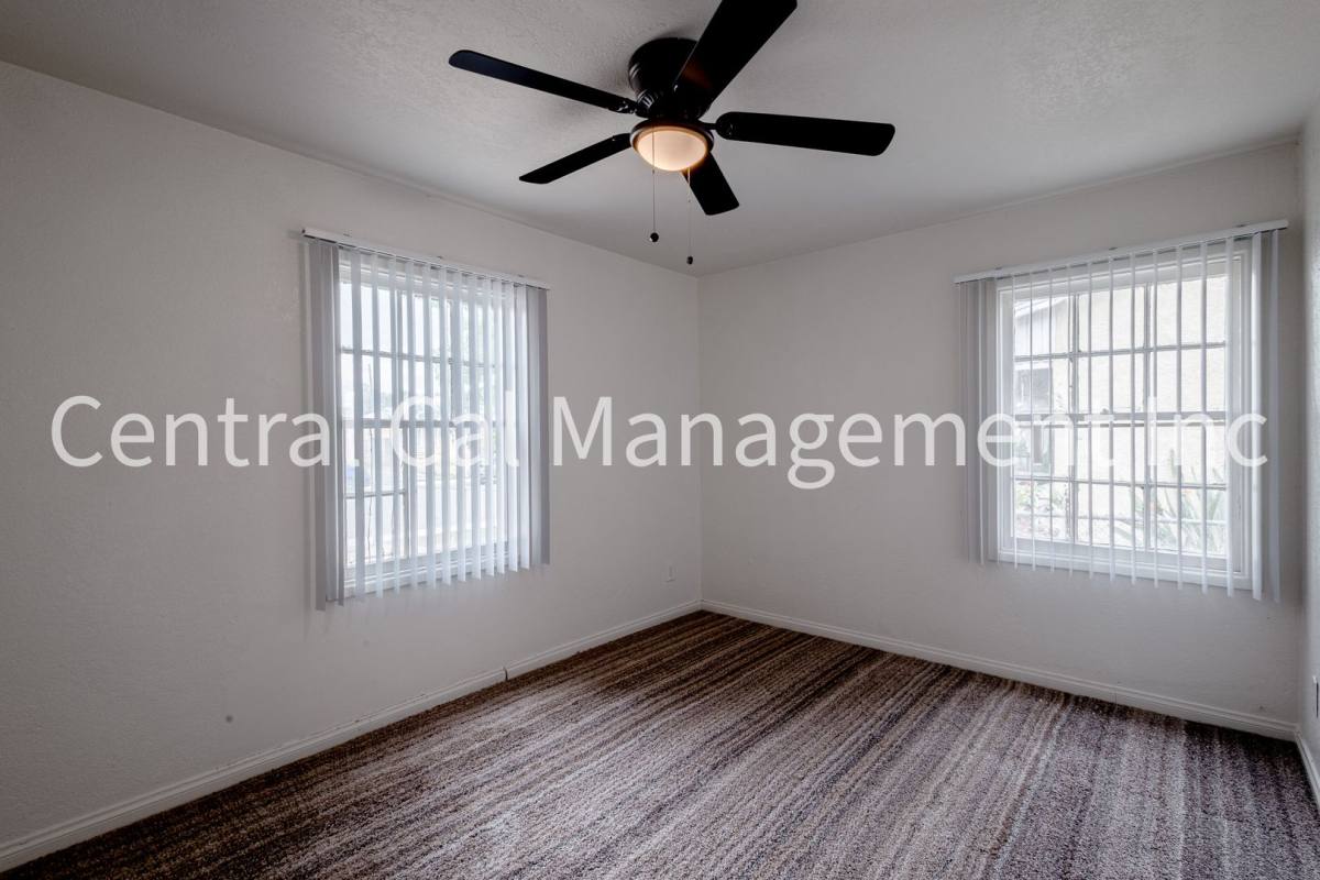 House for rent at 128 U St, Bakersfield, CA 93304
