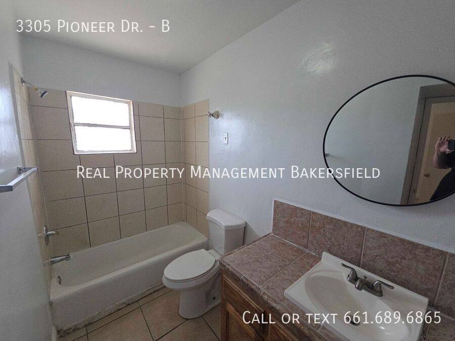 Apartment for rent at 3305 Pioneer Dr #B, Bakersfield, CA 93306