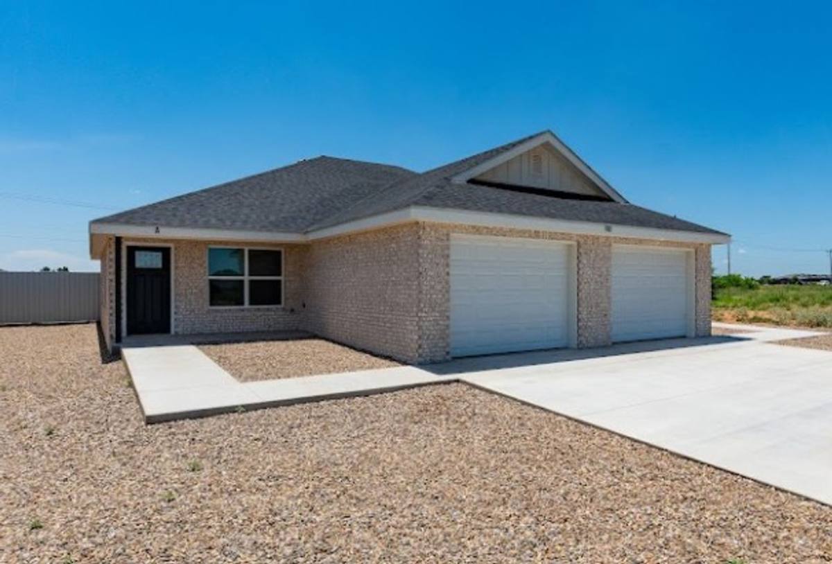 House for rent at 144 Chisum Dr, Portales, NM 88130