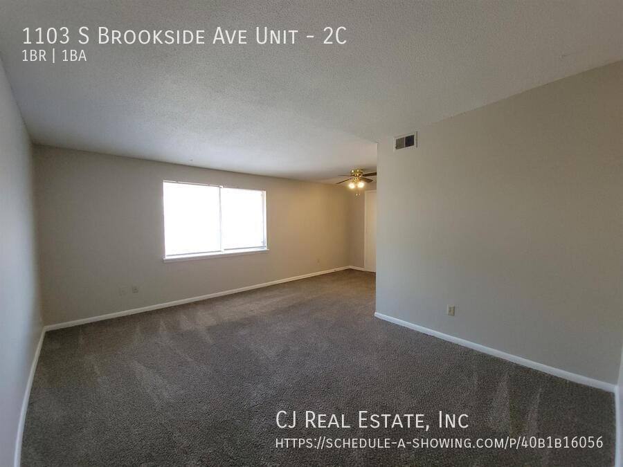 Apartment for rent at 1103 S Brookside Ave #2C, Independence, MO 64053