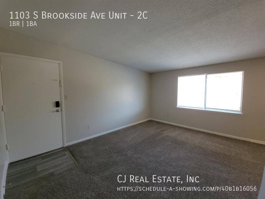 Apartment for rent at 1103 S Brookside Ave #2C, Independence, MO 64053