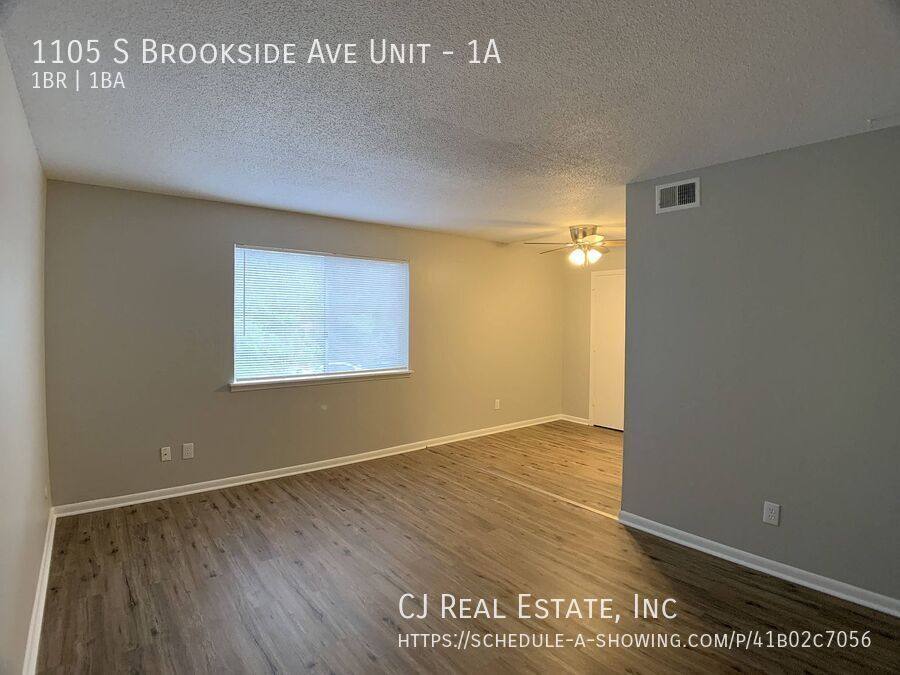 Apartment for rent at 1105 S Brookside Ave #1A, Independence, MO 64053