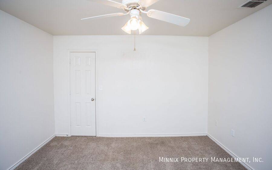 Townhouse for rent at 906 N Belmont Ave #B, Lubbock, TX 79407