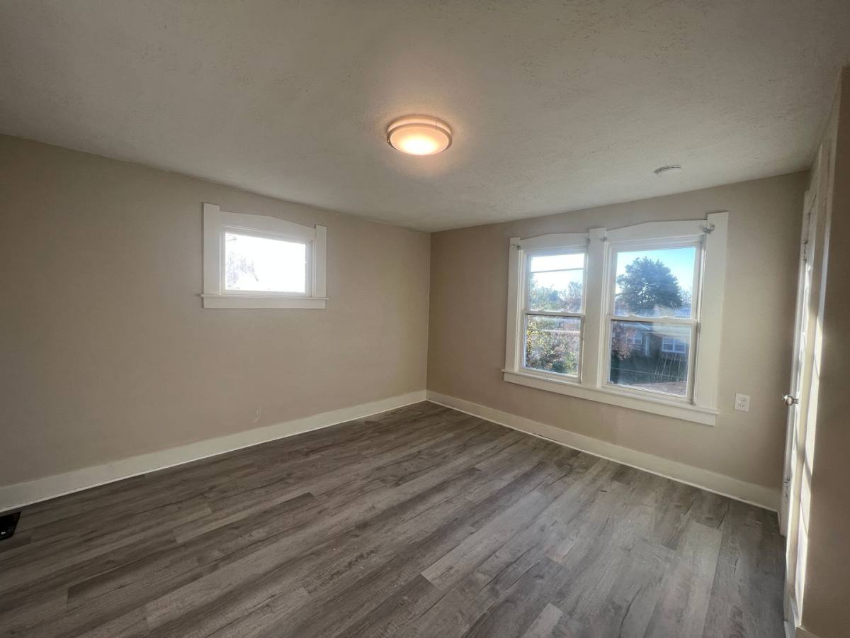 Apartment for rent at 898-900 E 13th Ave, Columbus, OH 43211